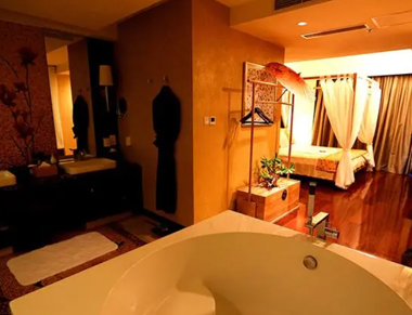 成都双流区养生会所的黄昏恋：当爱情遇上八十岁